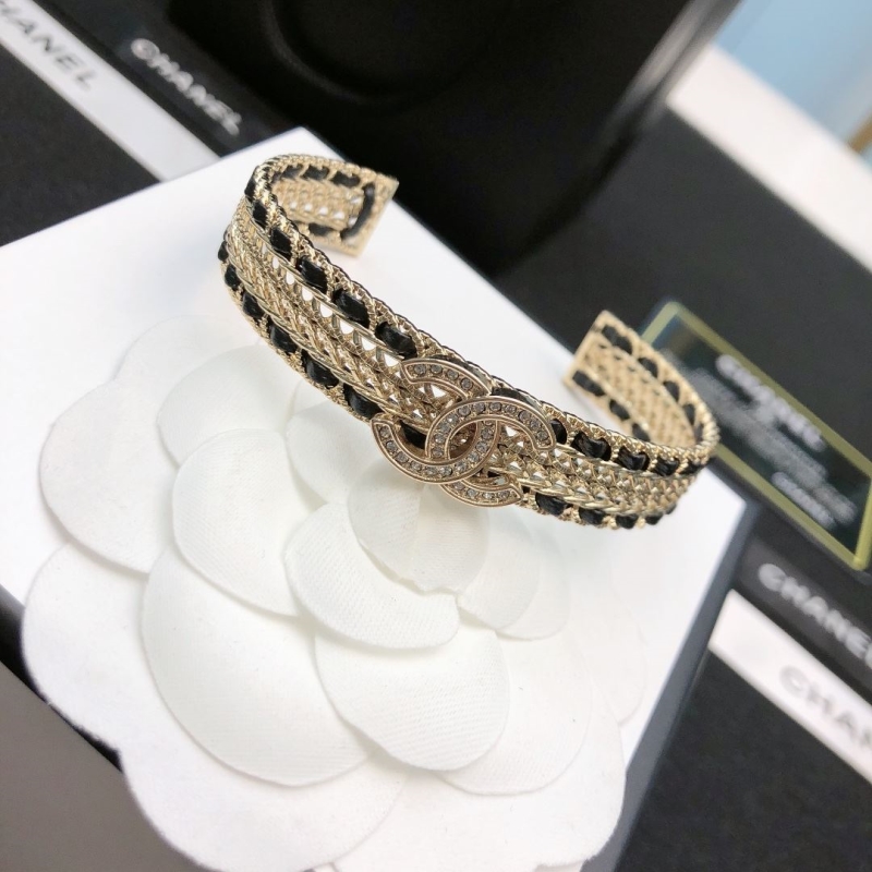 Ch**el bracelets
